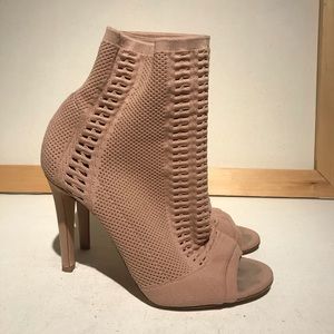 Gianvito Rossi “sock” peep toe sandals. Size 38